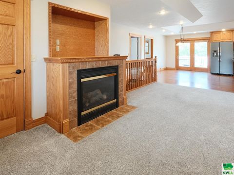 Tiny photo for 544 13th Street Circle SE Cir, Sioux Center, IA 51250 (MLS # 828491)