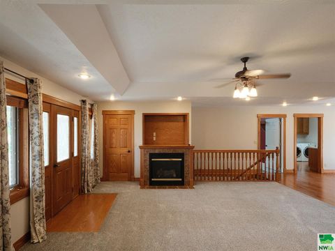 Tiny photo for 544 13th Street Circle SE Cir, Sioux Center, IA 51250 (MLS # 828491)