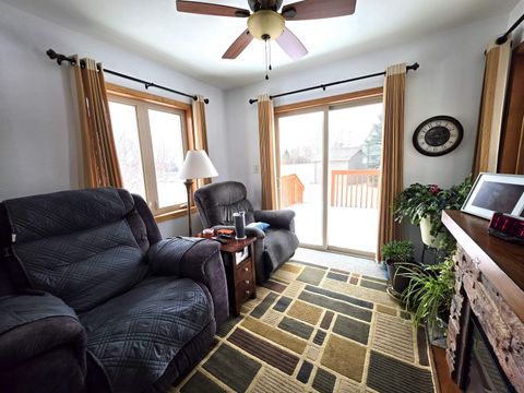 Tiny photo for 604 11th St SE St, Orange City, IA 51041 (MLS # 832169)