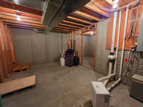 Tiny photo for 604 11th St SE St, Orange City, IA 51041 (MLS # 832169)