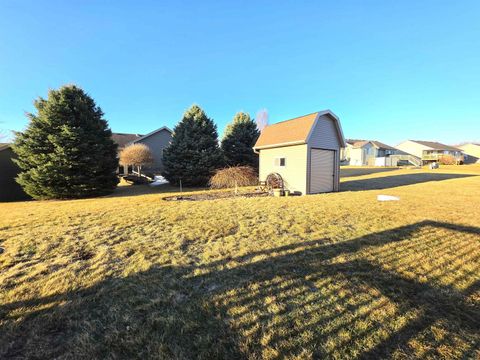 Tiny photo for 604 11th St SE St, Orange City, IA 51041 (MLS # 832169)