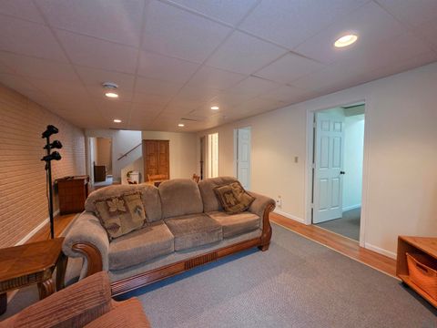 Tiny photo for 604 11th St SE St, Orange City, IA 51041 (MLS # 832169)