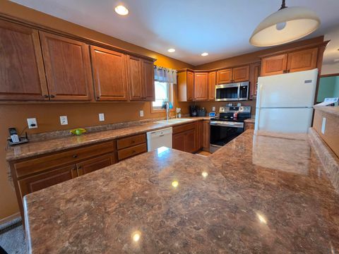 Tiny photo for 604 11th St SE St, Orange City, IA 51041 (MLS # 832169)