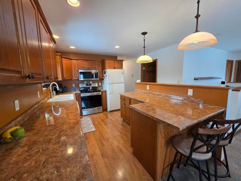 Tiny photo for 604 11th St SE St, Orange City, IA 51041 (MLS # 832169)