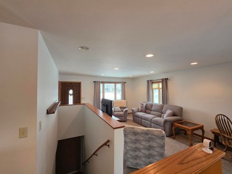 Tiny photo for 604 11th St SE St, Orange City, IA 51041 (MLS # 832169)