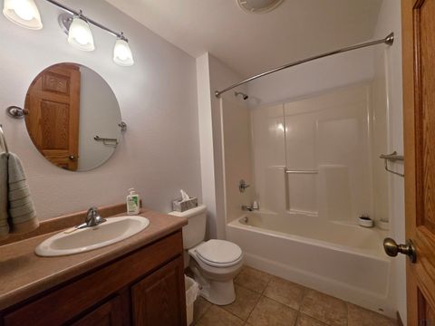 Tiny photo for 604 11th St SE St, Orange City, IA 51041 (MLS # 832169)