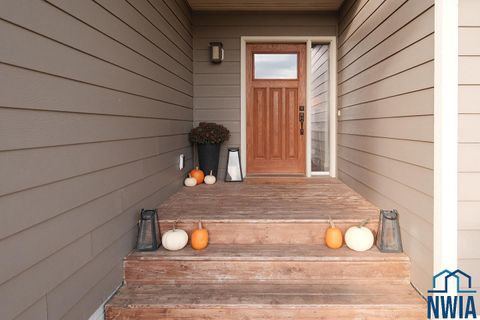 Tiny photo for 1839 5th Ave SE Ave, Sioux Center, IA 51250 (MLS # 830976)