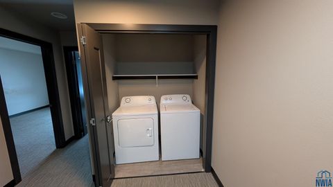 Tiny photo for 720 12th St NE St #10, Sioux Center, IA 51250 (MLS # 831131)