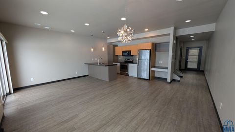 Tiny photo for 720 12th St NE St #10, Sioux Center, IA 51250 (MLS # 831131)