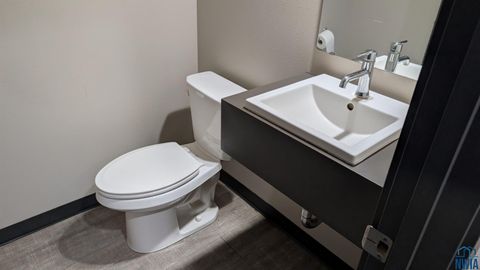 Tiny photo for 720 12th St NE St #10, Sioux Center, IA 51250 (MLS # 831131)