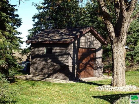 Tiny photo for 1411 Rainbow Dr, Sheldon, IA 51201 (MLS # 823640)