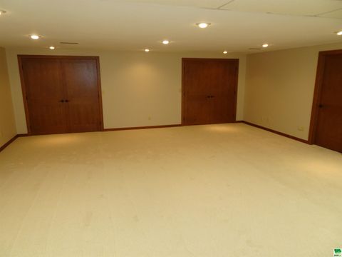 Tiny photo for 1411 Rainbow Dr, Sheldon, IA 51201 (MLS # 823640)