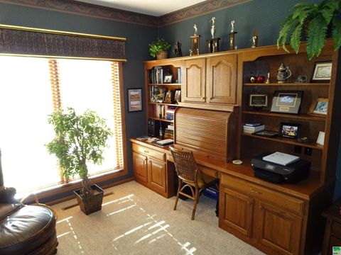 Tiny photo for 1411 Rainbow Dr, Sheldon, IA 51201 (MLS # 823640)