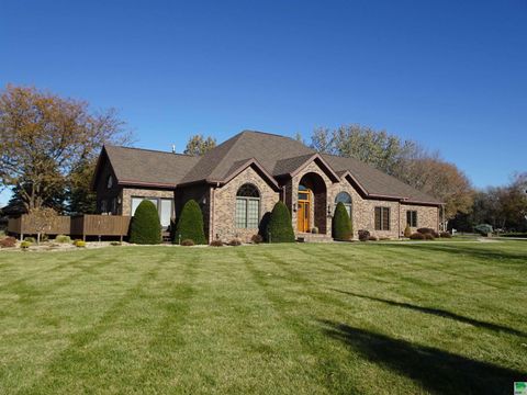 Tiny photo for 1411 Rainbow Dr, Sheldon, IA 51201 (MLS # 823640)