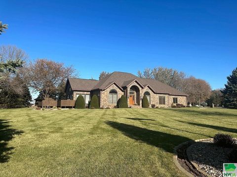 Tiny photo for 1411 Rainbow Dr, Sheldon, IA 51201 (MLS # 823640)