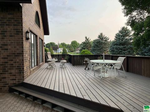 Tiny photo for 1411 Rainbow Dr, Sheldon, IA 51201 (MLS # 823640)