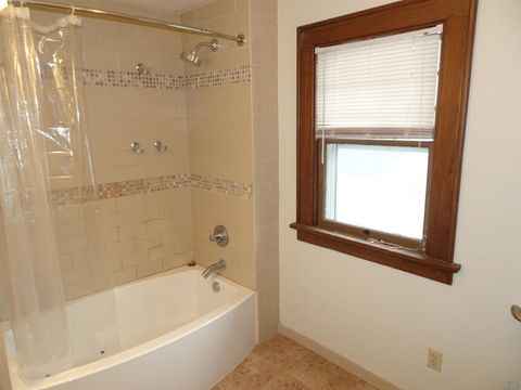 Tiny photo for 1121 10th Street, Sheldon, IA 51201 (MLS # 831351)