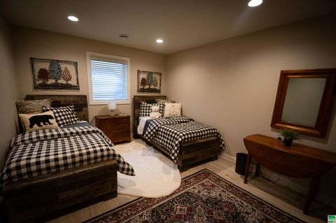 Tiny photo for 2610 Ridge Rd, Sioux Center, IA 51250 (MLS # 829723)