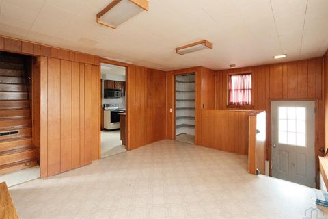Tiny photo for 611 E 10th St, Alton, IA 51003 (MLS # 832441)