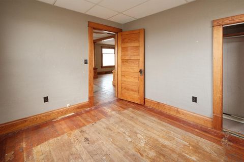 Tiny photo for 611 E 10th St, Alton, IA 51003 (MLS # 832441)