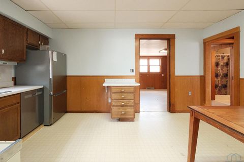 Tiny photo for 611 E 10th St, Alton, IA 51003 (MLS # 832441)