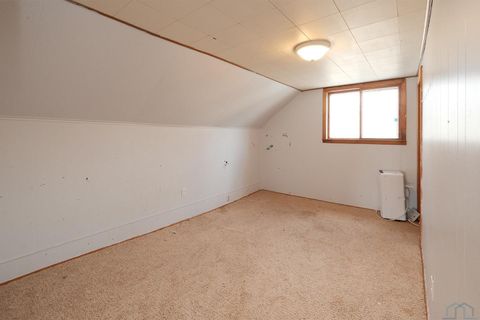Tiny photo for 611 E 10th St, Alton, IA 51003 (MLS # 832441)