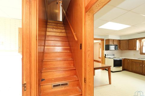 Tiny photo for 611 E 10th St, Alton, IA 51003 (MLS # 832441)