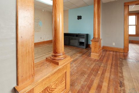 Tiny photo for 611 E 10th St, Alton, IA 51003 (MLS # 832441)