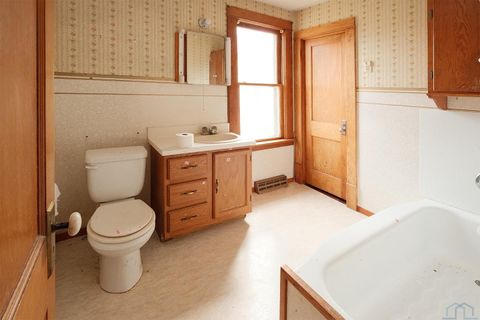 Tiny photo for 611 E 10th St, Alton, IA 51003 (MLS # 832441)