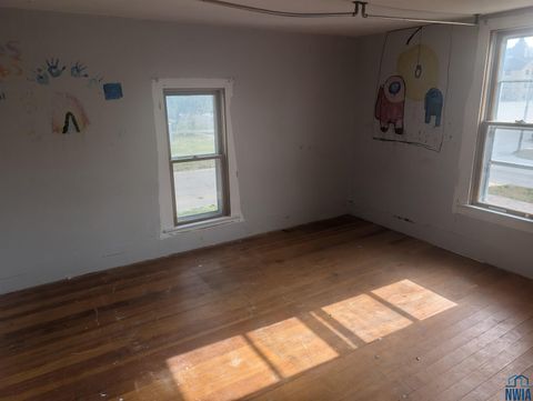 Tiny photo for 823 8th, Sheldon, IA 51201 (MLS # 830806)