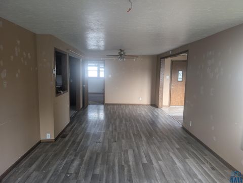 Tiny photo for 823 8th, Sheldon, IA 51201 (MLS # 830806)