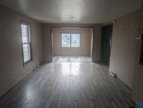 Tiny photo for 823 8th, Sheldon, IA 51201 (MLS # 830806)