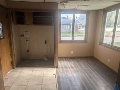 Tiny photo for 823 8th, Sheldon, IA 51201 (MLS # 830806)