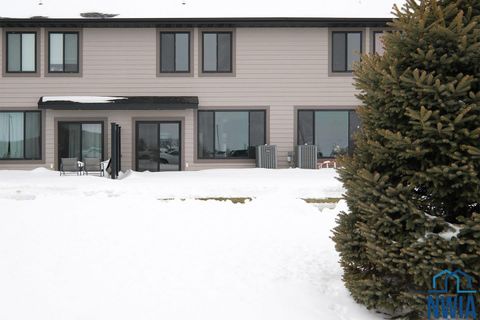 Tiny photo for 1286 7th Ave NE, Unit #16, Sioux Center, IA 51250 (MLS # 831204)