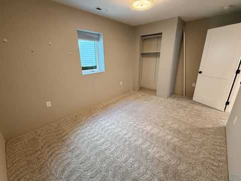 Tiny photo for 2014 Maple St, Hull, IA 51239 (MLS # 831615)