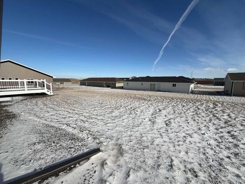 Tiny photo for 2014 Maple St, Hull, IA 51239 (MLS # 831615)