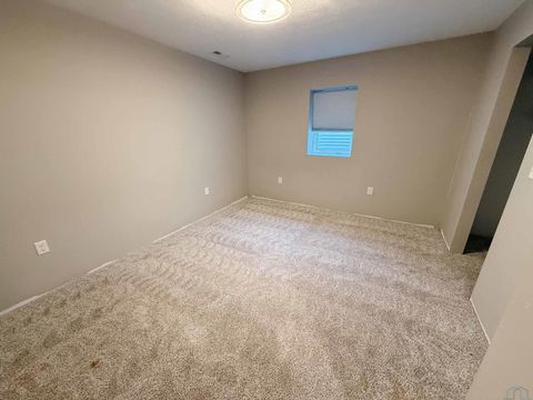 Tiny photo for 2014 Maple St, Hull, IA 51239 (MLS # 831615)