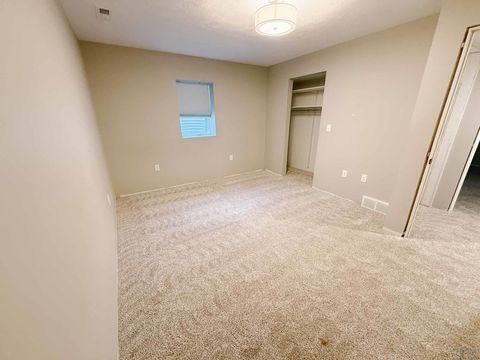 Tiny photo for 2014 Maple St, Hull, IA 51239 (MLS # 831615)