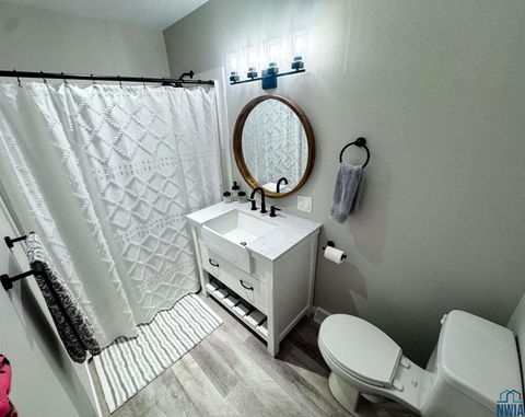 Tiny photo for 401 Hartford Ave SE Ave, Orange City, IA 51041 (MLS # 830849)