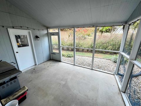 Tiny photo for 401 Hartford Ave SE Ave, Orange City, IA 51041 (MLS # 830849)