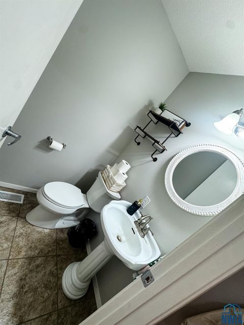 Tiny photo for 401 Hartford Ave SE Ave, Orange City, IA 51041 (MLS # 830849)