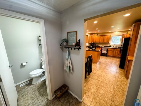 Tiny photo for 401 Hartford Ave SE Ave, Orange City, IA 51041 (MLS # 830849)