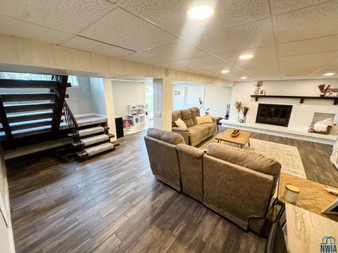 Tiny photo for 401 Hartford Ave SE Ave, Orange City, IA 51041 (MLS # 830849)