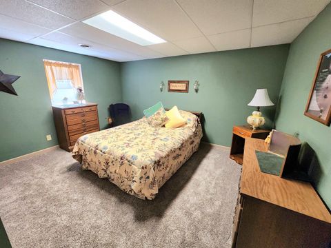 Tiny photo for 473 14th St. SE St, Sioux Center, IA 51250 (MLS # 832062)