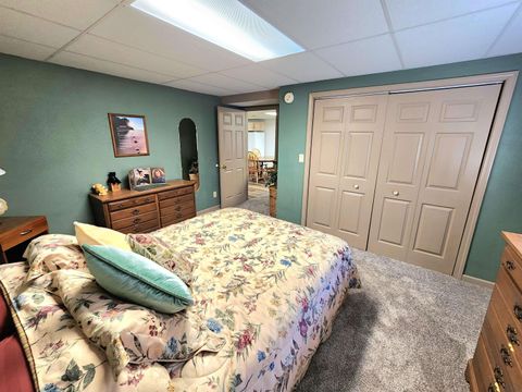 Tiny photo for 473 14th St. SE St, Sioux Center, IA 51250 (MLS # 832062)