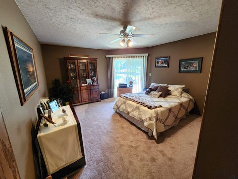 Tiny photo for 473 14th St. SE St, Sioux Center, IA 51250 (MLS # 832062)