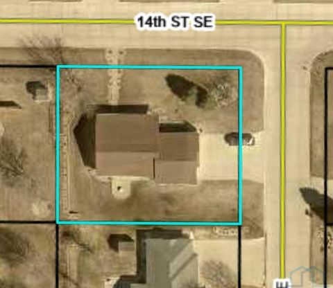 Tiny photo for 473 14th St. SE St, Sioux Center, IA 51250 (MLS # 832062)