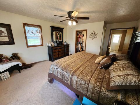 Tiny photo for 473 14th St. SE St, Sioux Center, IA 51250 (MLS # 832062)