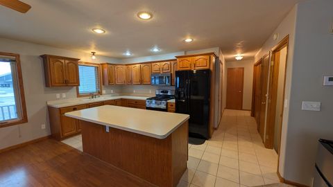 Tiny photo for 1467 7th Ave SE Ave, Sioux Center, IA 51250 (MLS # 832146)