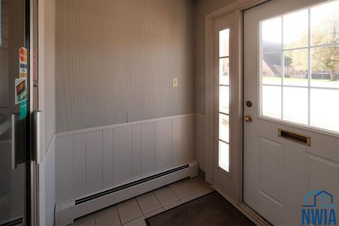 Tiny photo for 132 N Main Ave, Sioux Center, IA 51250 (MLS # 830790)